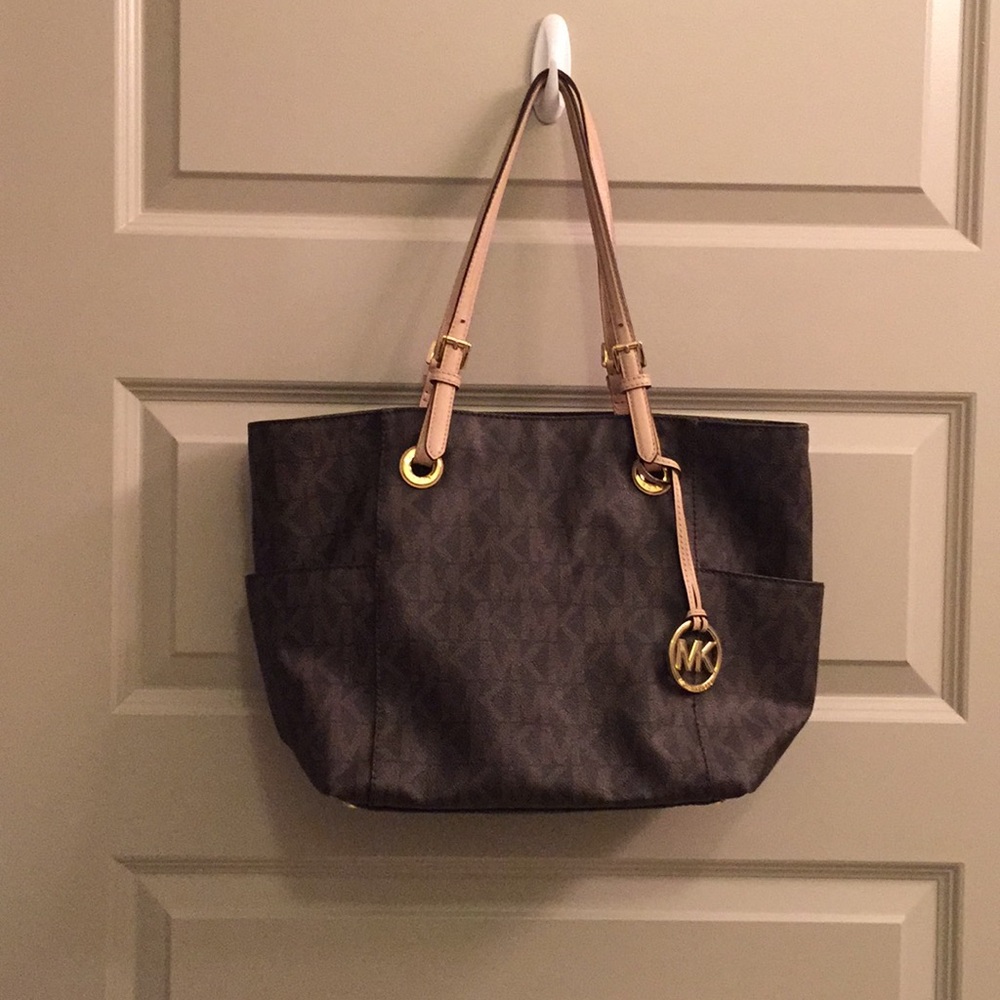 Michael Kors Jet Set Tote